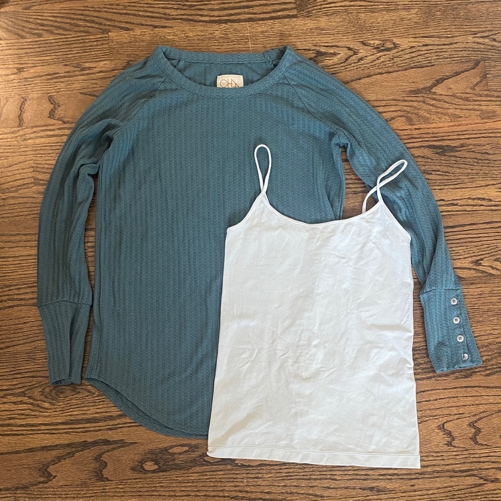 Chaser Women’s Green Top Set of 2 Sweater Tank Top S